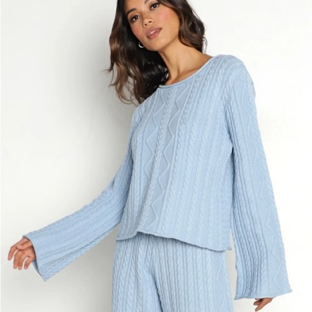 Callahan | Cassidy Cable Knit Sweater in Sky Blue Small
